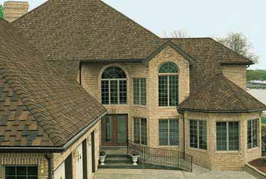 House with roof installed by roofing and siding contractors in Schaumburg